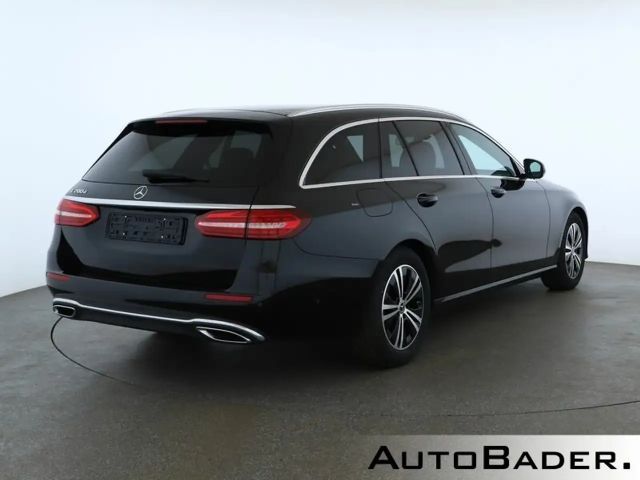 Mercedes-Benz E 200 AVANTGARDE E 200 d Estate