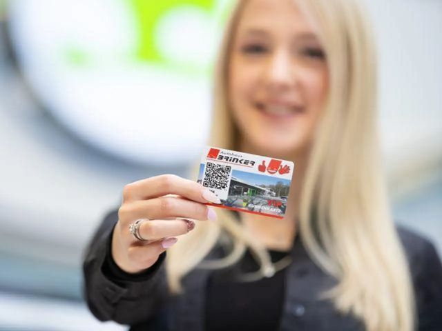 Skoda Kamiq Balance 1,5 TSI DSG AHK Navi Spurwechsela.