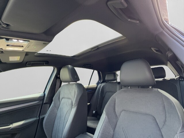 Volkswagen Golf 1.5 eTSI DSG Golf VIII