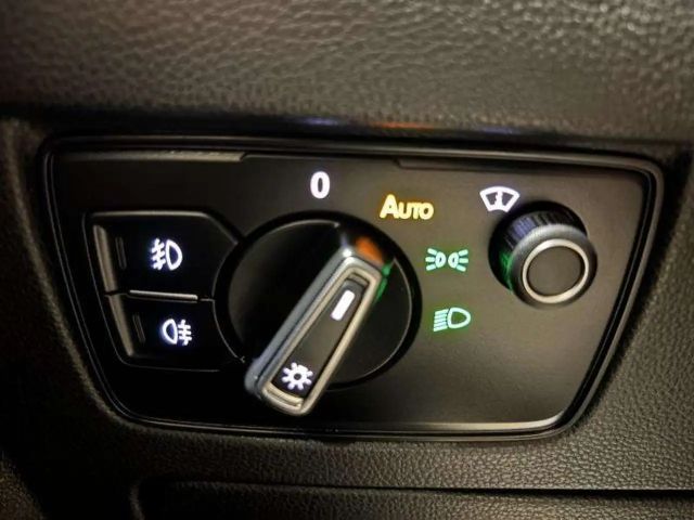 Volkswagen Passat Elegance Elegance