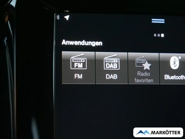 Volvo XC40 Core Recharge T4