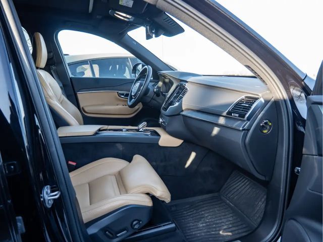 Volvo XC90 AWD Dark Plus T8