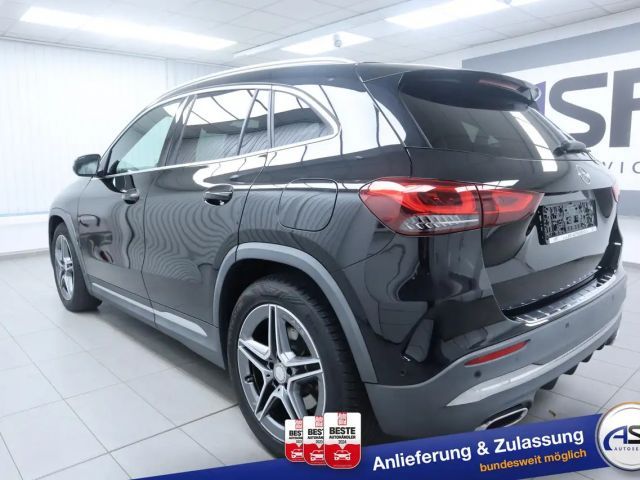 Mercedes-Benz GLA 250 4MATIC AMG Line