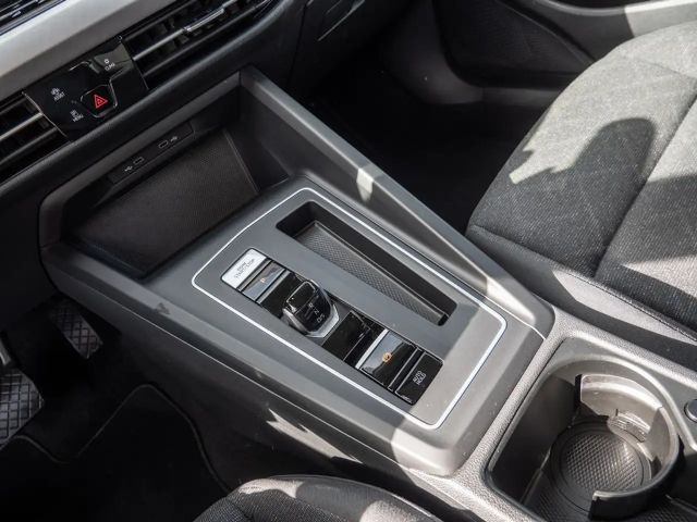 Volkswagen Golf 2.0 TDI Golf VIII Life Variant