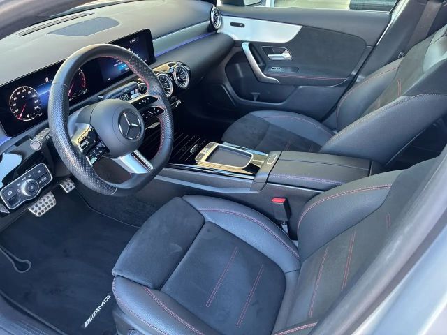 Mercedes-Benz A 180 Hatchback