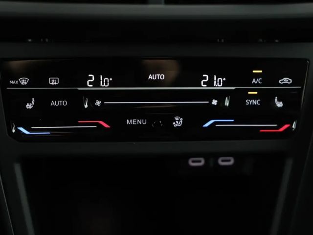 Volkswagen Taigo 1.0 TSI DSG IQ.Drive R-Line