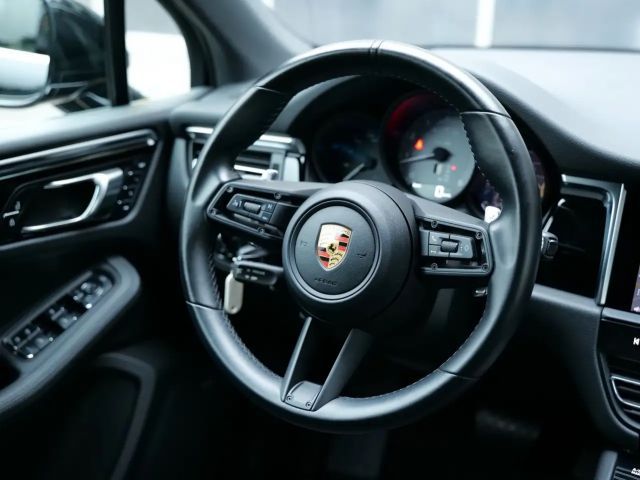 Porsche Macan S