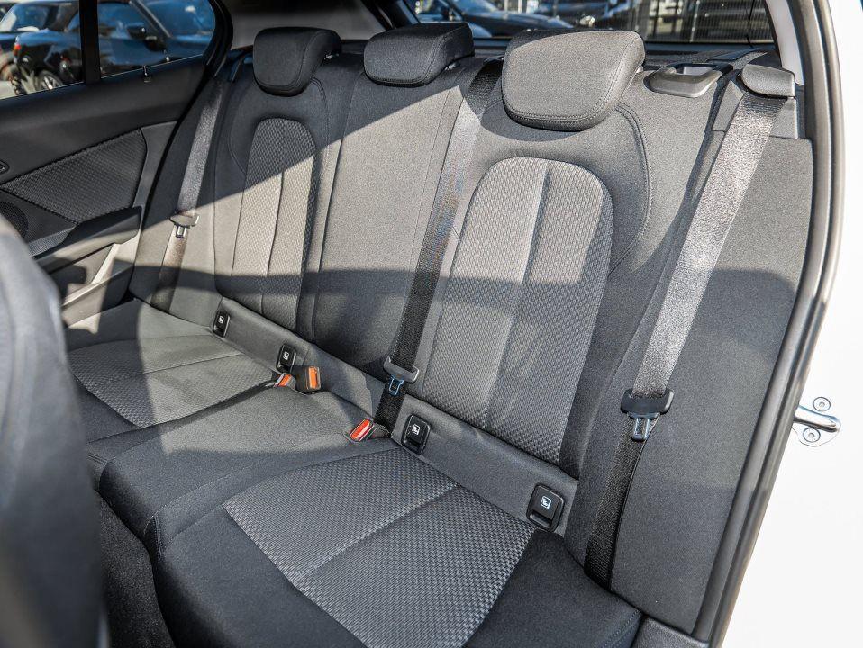 BMW 116 116d 5-deurs Advantage pakket