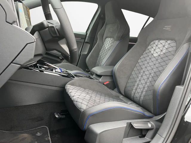 Volkswagen Golf 2.0 TDI DSG R-Line Variant