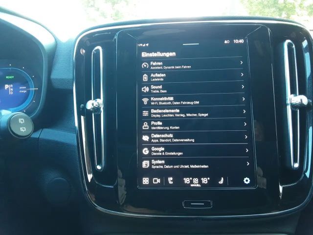 Volvo XC40 Plus Twin Engine