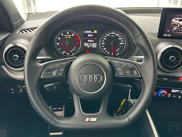 Audi Q2 35 TFSI S-Line