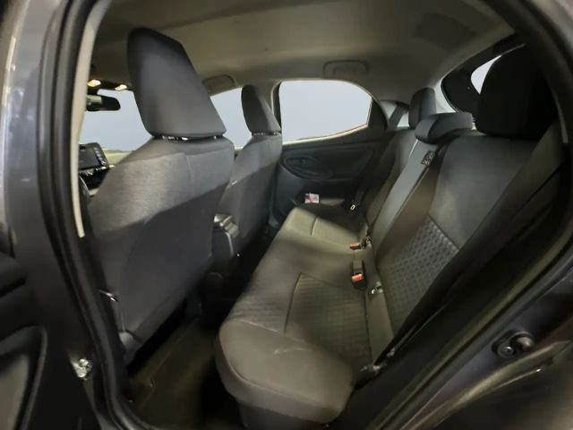 Toyota Yaris Hatchback Hybride Team D