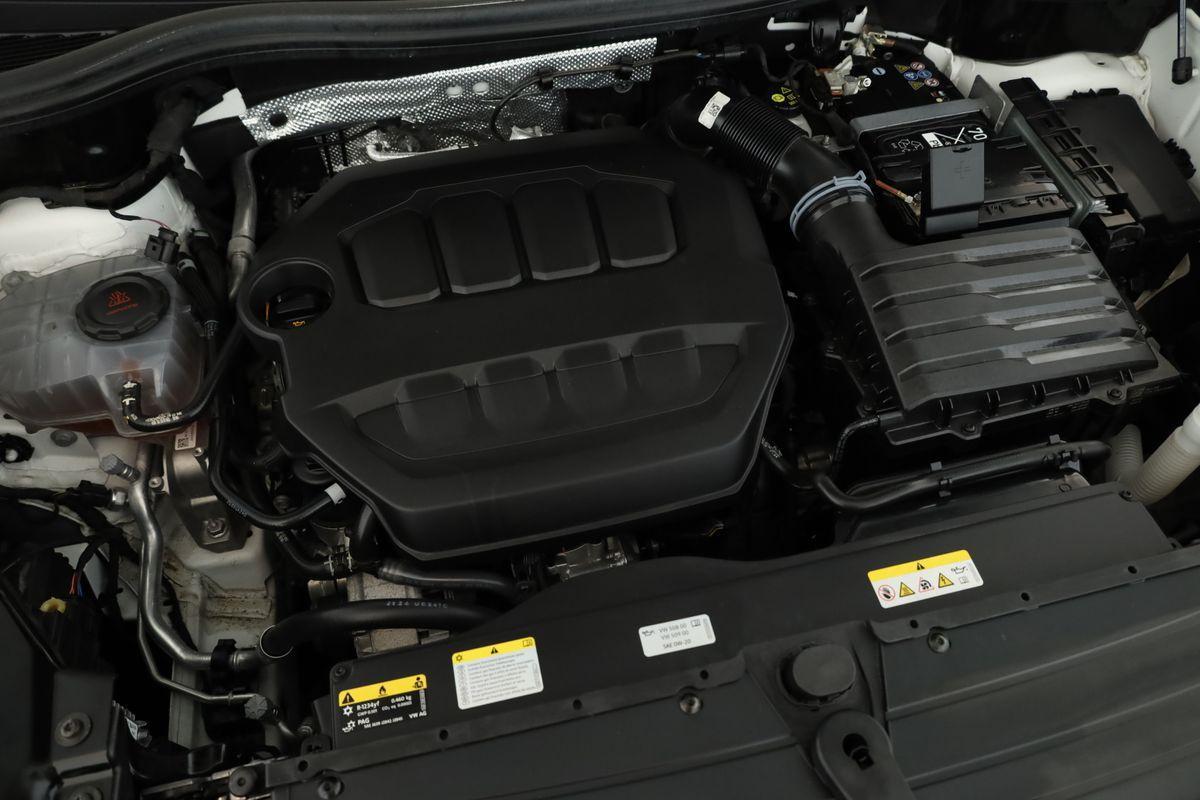 Volkswagen Tiguan 2.0 TSI DSG IQ.Drive R-Line