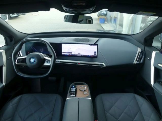 BMW iX xDrive50