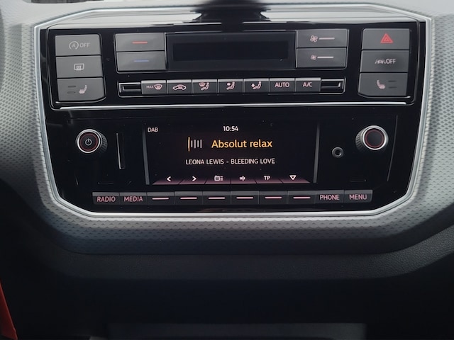 Volkswagen up! Active