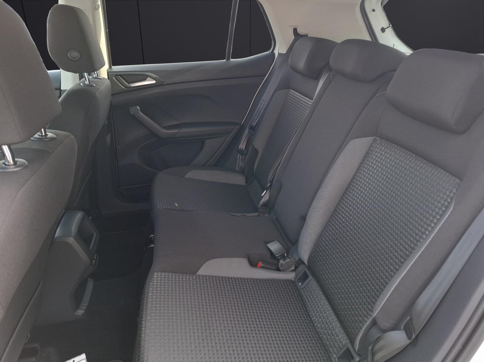 Volkswagen T-Cross TSI Active Navi ACC PDC SH LM