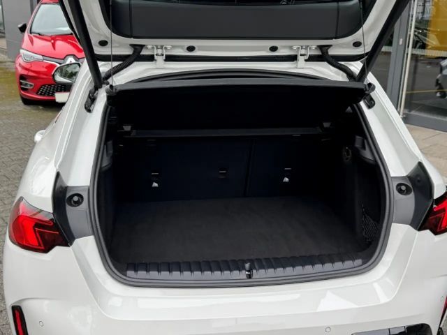 BMW 120 120d M-Sport Sedan