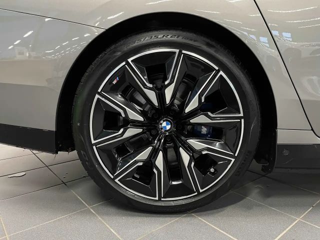 BMW i7 M-Sport M70 Sedan xDrive