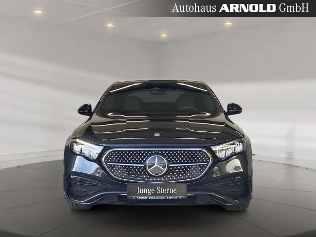 Mercedes-Benz E 220 AMG Line E 220 d Sedan