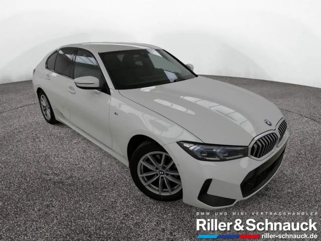 BMW 320 320d M-Sport Sedan xDrive