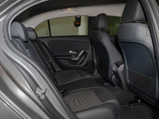 Mercedes-Benz A 180 Progressive