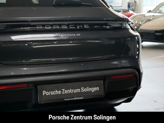 Porsche Taycan 4 Cross Turismo