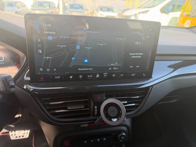 Ford Focus EcoBoost ST Line