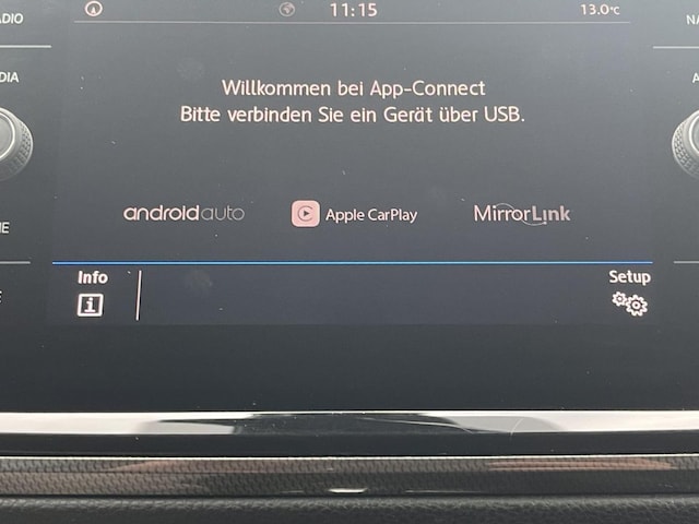 Volkswagen Touran 1.5 TSI IQ.Drive