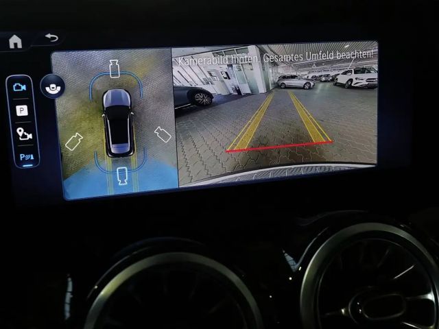 Mercedes-Benz GLA 180 TOTWINKEL+DISTRONIC+360°+LED+KEYLESS+18"