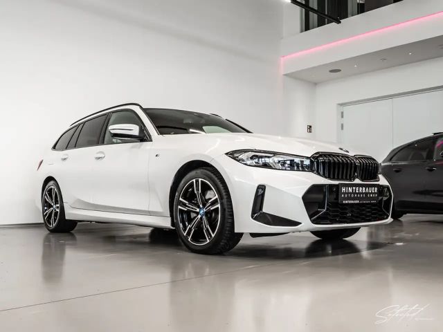 BMW 320 320e M-Sport xDrive