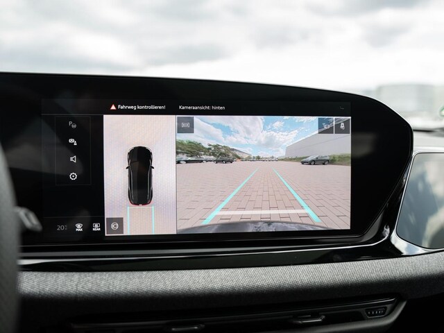 Audi A6 Avant Quattro S-Tronic