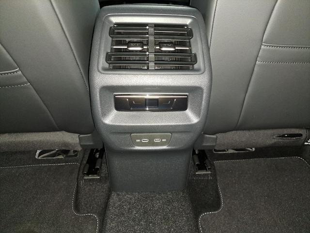 Volkswagen Tiguan 2.0 TDI IQ.Drive R-Line