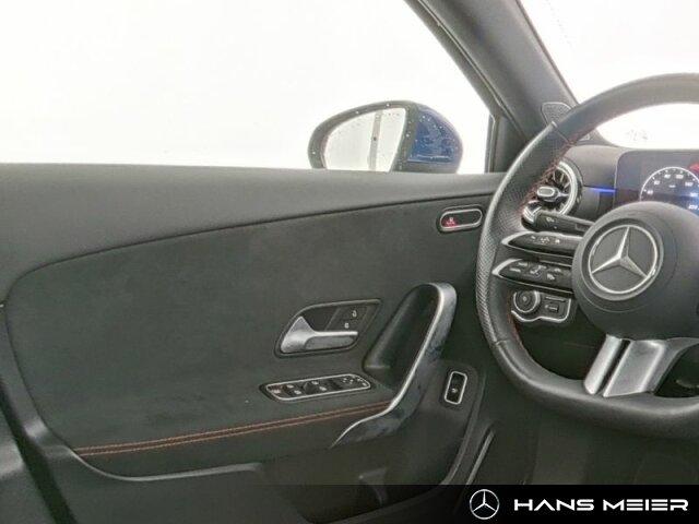 Mercedes-Benz A 200 AMG Line