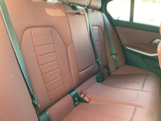 BMW 330 330i M-Sport Sedan