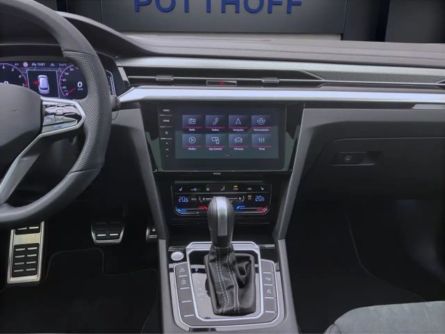 Volkswagen Arteon 2.0 TSI DSG R-Line
