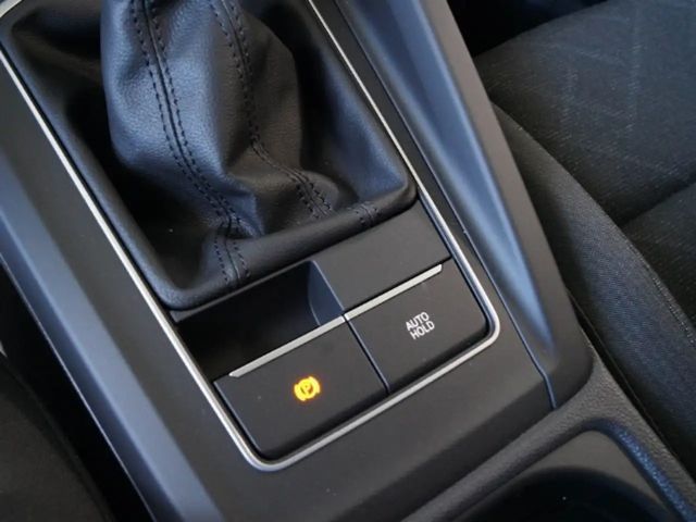 Volkswagen Golf 1.5 TSI Golf VIII