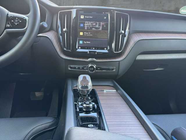 Volvo XC60 AWD Dark Plus T6