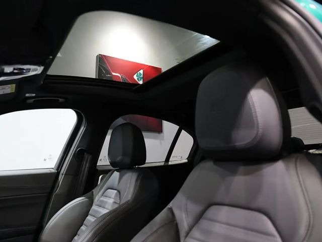 Alfa Romeo Giulia AT8 Q4 Veloce