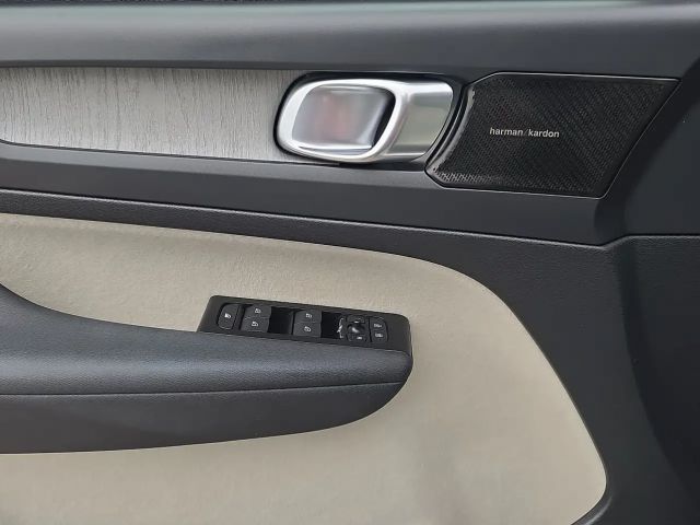 Volvo XC40 Recharge T5