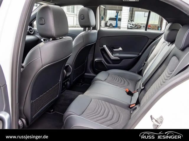 Mercedes-Benz A 200 Progressive