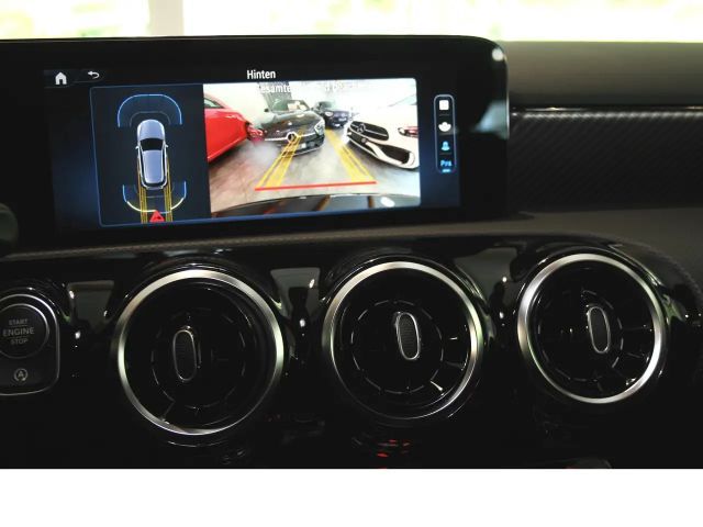 Mercedes-Benz A 180 A 180 d