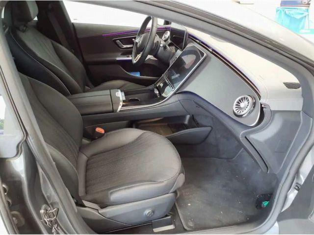 Mercedes-Benz EQE 350 AMG Line Sedan