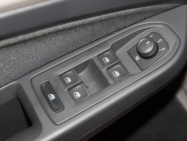 Volkswagen Golf 2.0 TDI DSG Life Variant