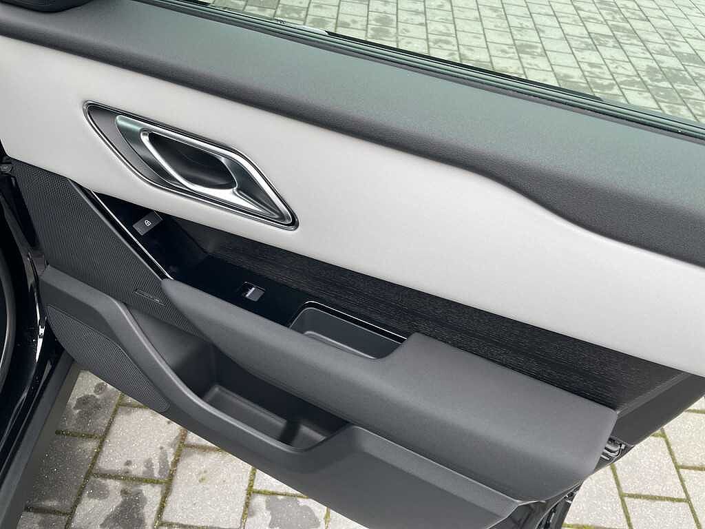 Land Rover Range Rover Velar Dynamic SE