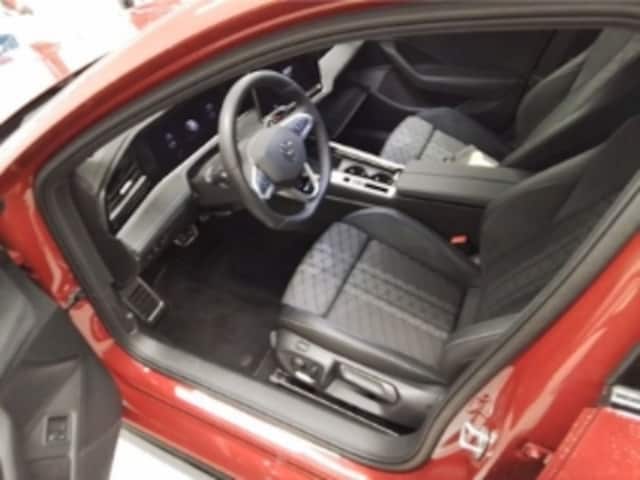 Volkswagen Passat R-Line Style eHybrid