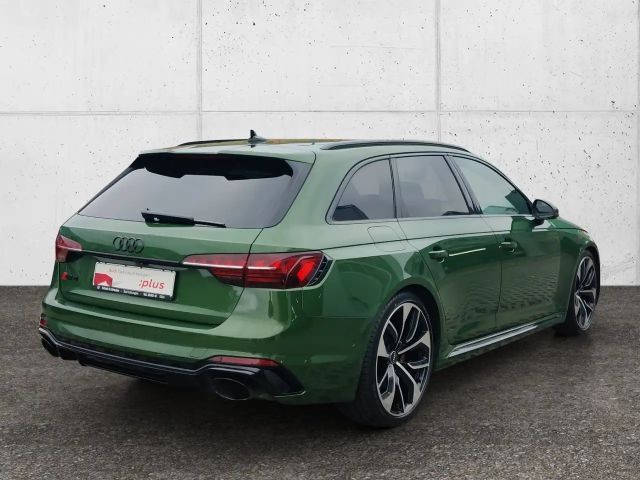 Audi RS4 Avant Quattro