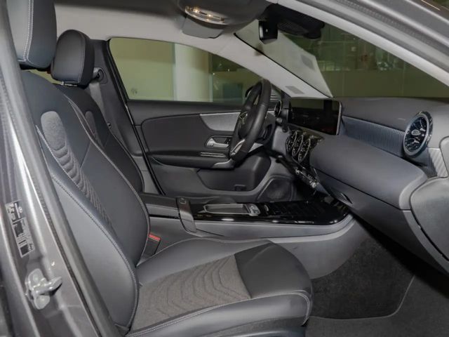 Mercedes-Benz A 180 Progressive