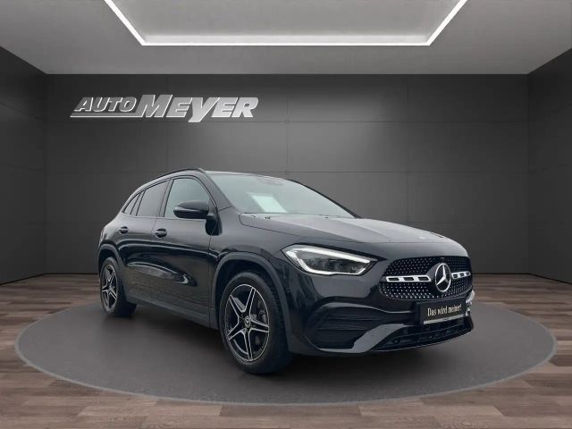 Mercedes-Benz GLA 200 AMG Line