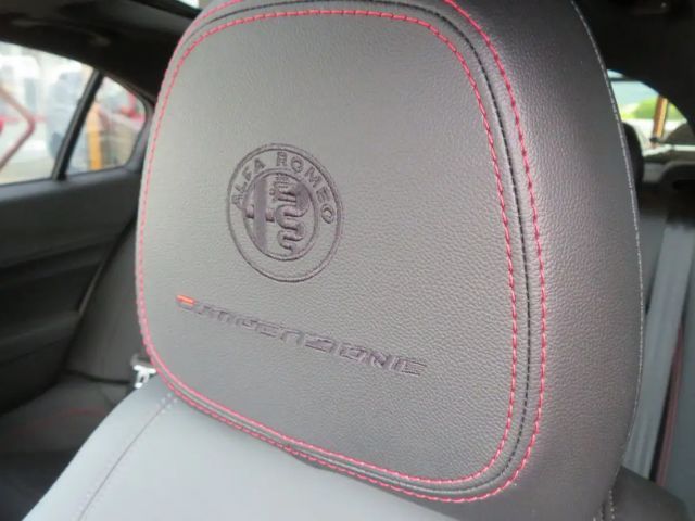 Alfa Romeo Giulia Q4