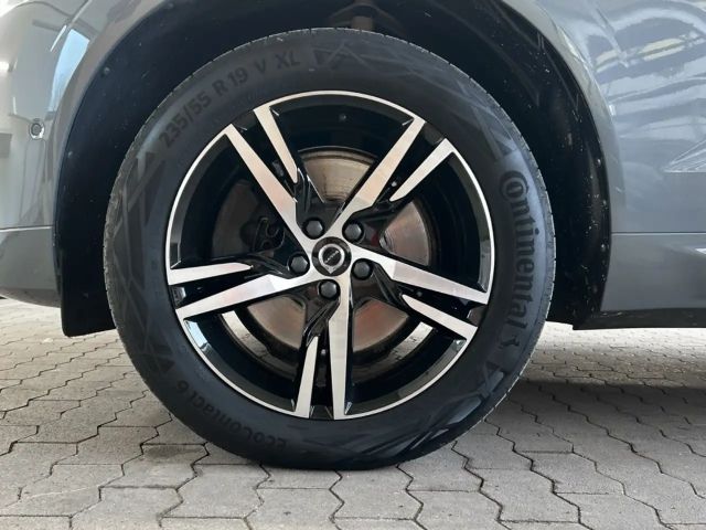 Volvo XC60 AWD R-Design